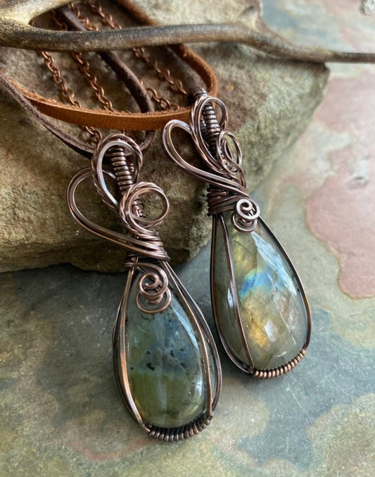 Wire Wrapped Labradorite Necklace in Copper,Blue Green Labradorite Pendant Necklace,Labradorite Tree of Life  Antiqued Copper, Labradorite