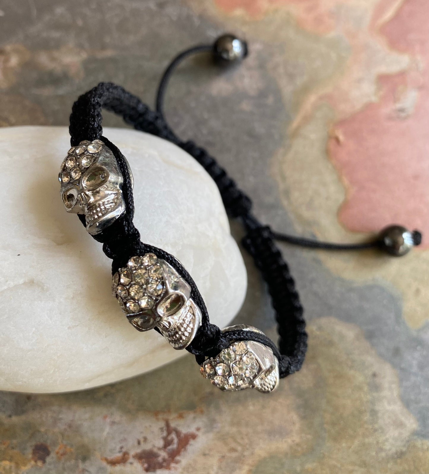 Skull Head Bracelet in Macrame with Crystals & Hematite beads. Adjustable Skull Head Bracelet, Bling Crystal Skull Head Bracelet, Macrame
