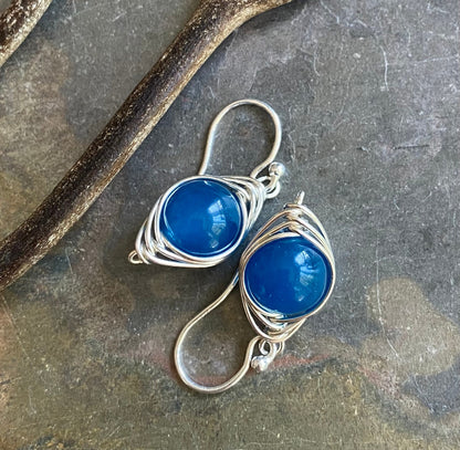 Blue Agate Earrings in Sterling Silver, Wire Wrapped Herringbone Deep Blue Agate Dangle Earrings,September Blue stone Earrings,Blue Earrings