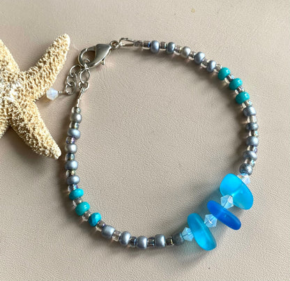 Sea Glass Bracelet, Beach Glass Bracelets in Sterling Silver, Sea Glass beaded Bracelet, Summer Beach Jewelry, Beach Boho Bracelet