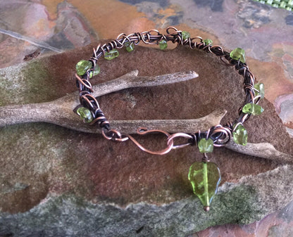 Peridot Bracelet,Wire Wrapped Peridot Copper Bracelet, Peridot bracelet, August Birthstone Bracelet, Bangle/Cuff Leaf  bracelet,